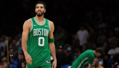 乐鱼app-马祖拉：塔图姆场上判断很棒 他在慢慢找回比赛状态做得很好