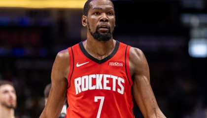 乐鱼app-7年了！杜兰特本赛季已出战76场 创个人离开勇士后新高